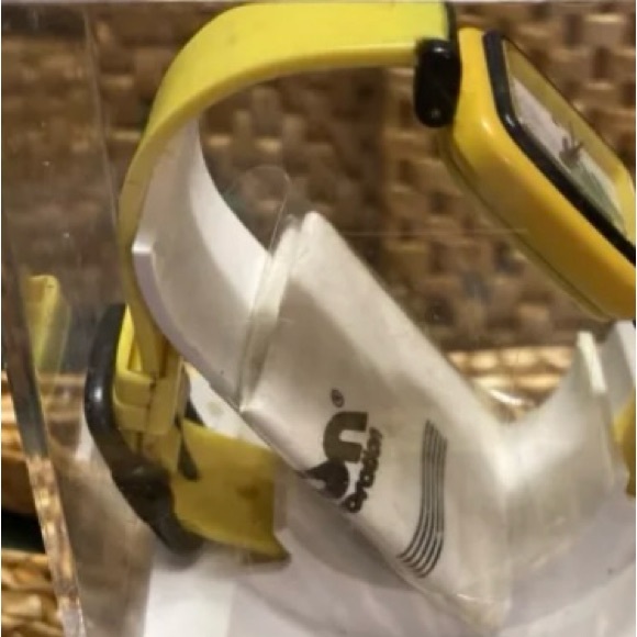 Vintages 80’s Fashion Watch 🔥❤️🔥❤️ - Picture 10 of 11